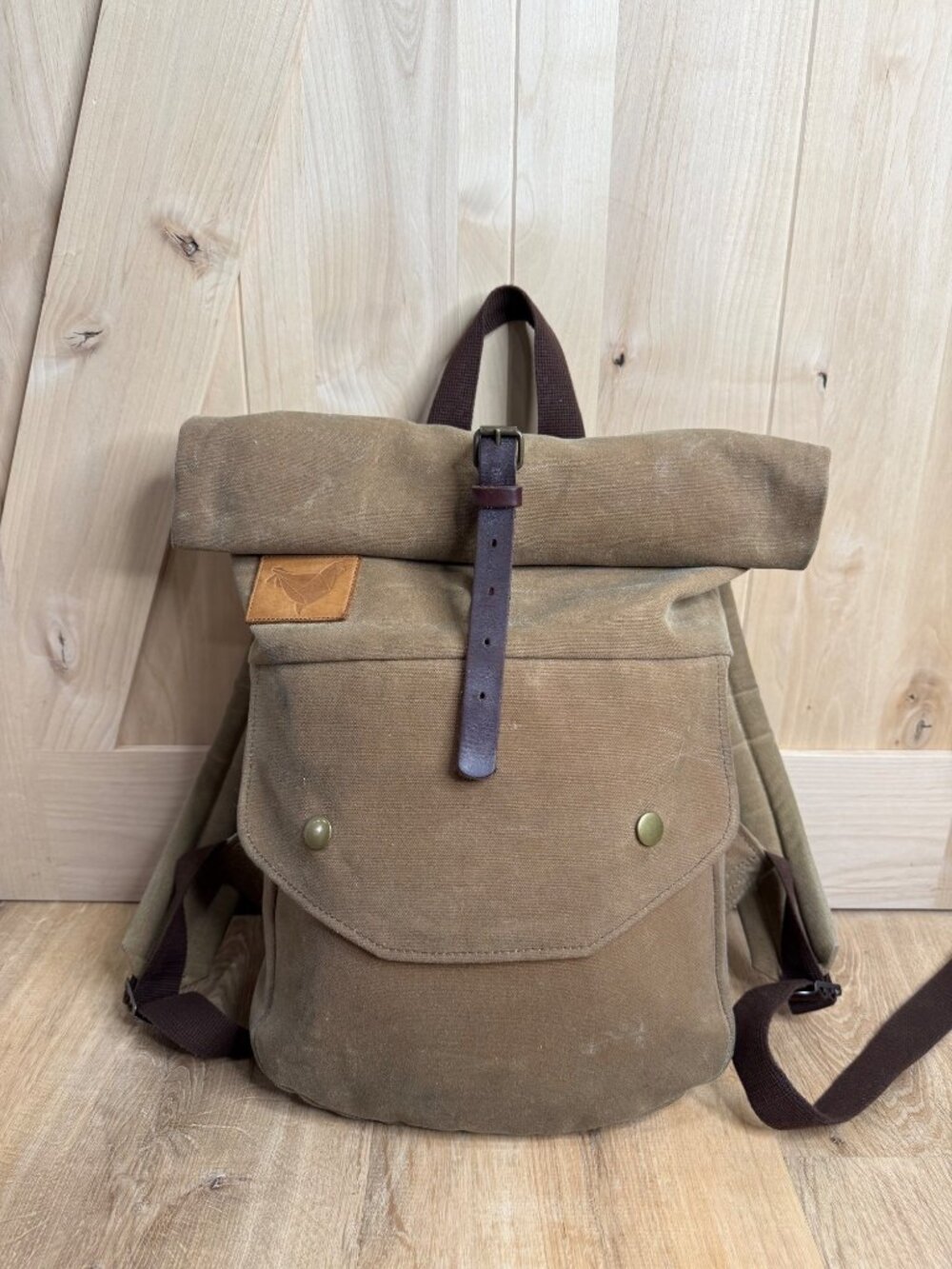 Blind Chic Roll Top Waxed Canvas Backpack Leather Accents Padded Straps 17x14 Ra